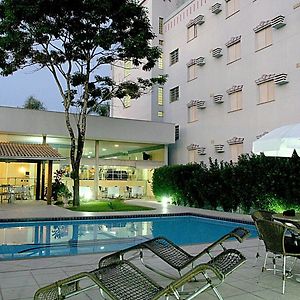 Hotel Aero Park E Estacionamento